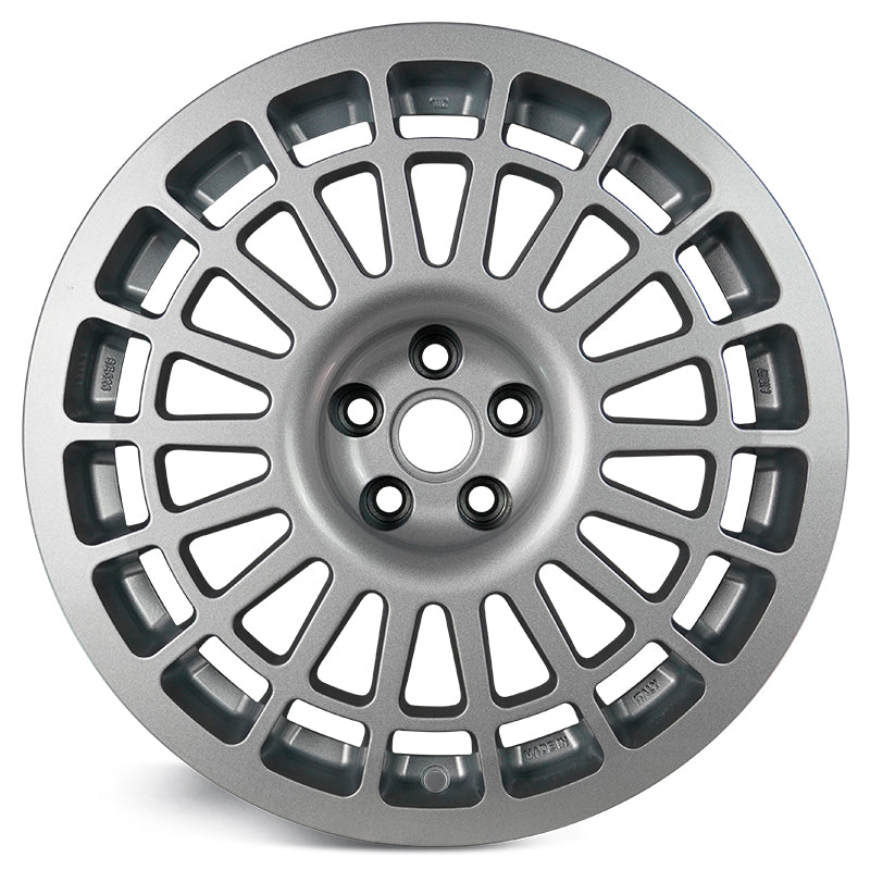 EVOCorse - Montecarlo 8.0x17" x Lancia Delta Integrale Evoluzione HF (silver) - Ravasicorse