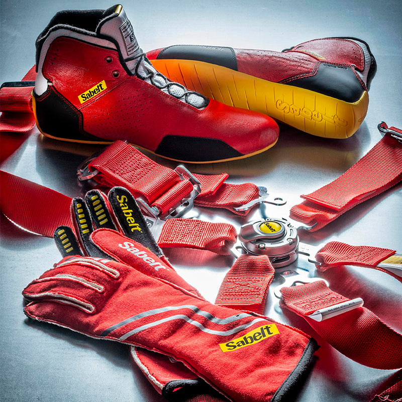 TUTE, GUANTI E SCARPE PER IL MOTORSPORT - Ravasicorse