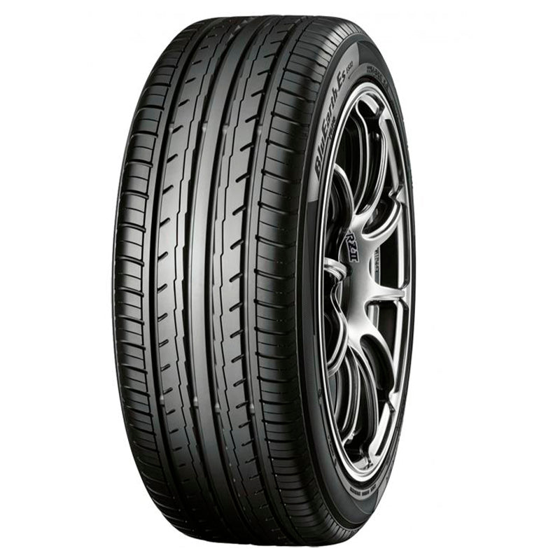 Yokohama - BluEarth-Es ES32 - 185/60R15 (84H) - Ravasicorse